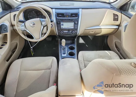 2015 Nissan Altima 2.5 from USA, damaged, VIN 1N4AL3AP4FC116341